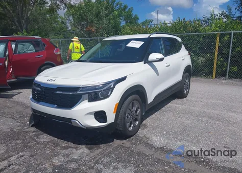 2024 Kia Seltos S z USA, uszkodzony, nr VIN KNDEU2AA8R7662085